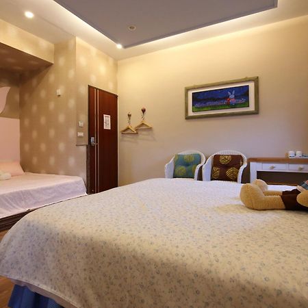 Holland Windmill B&B Hualien stad Rum bild