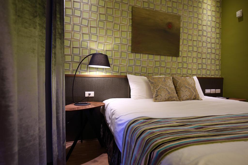 Holland Windmill B&B Hualien stad Rum bild